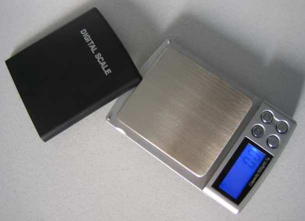   DIGITAL SCALE 100g  0,01g. 